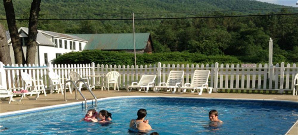 The Villager Motel Bartlett Εξωτερικό φωτογραφία
