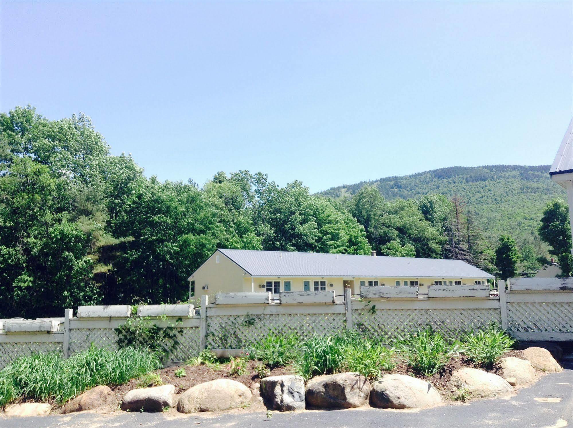 The Villager Motel Bartlett Εξωτερικό φωτογραφία